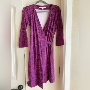 Diane von FURSTENBURG WRAP DRESS by  SZ. 6-8
